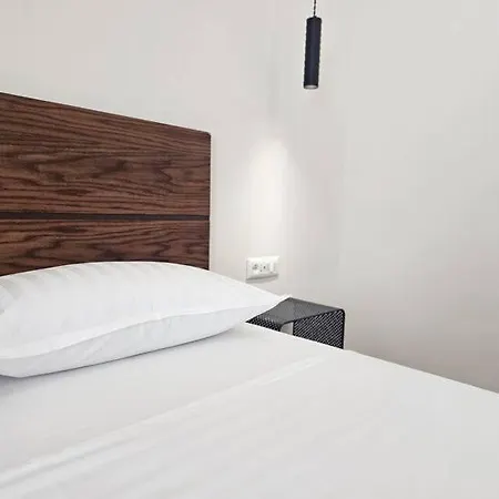 Feels Like Apartments, Boulevard Апартаменты *