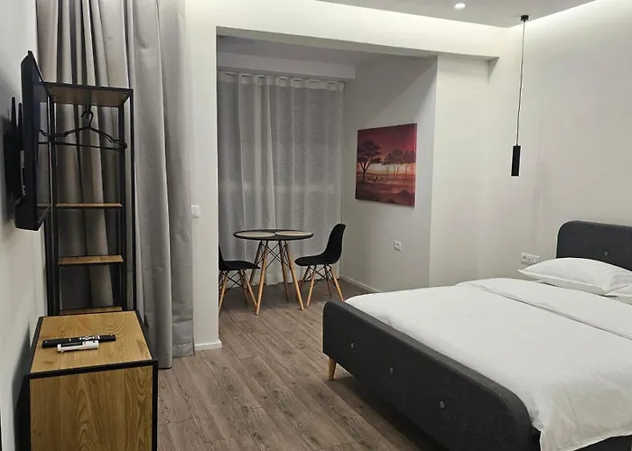 Feels Like Apartments, Boulevard Apartmán